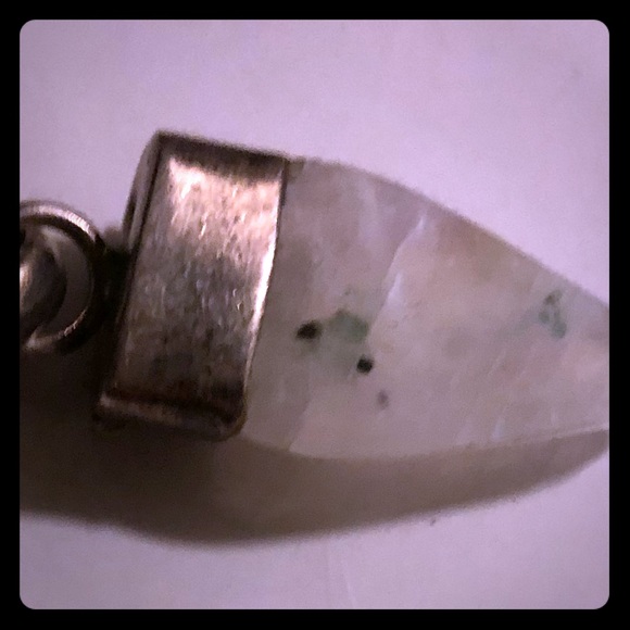 Sterling silver pendant with stone - Picture 4 of 7
